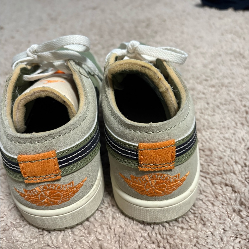 Jordan Olive Green Sneakers - Picture 3 of 3